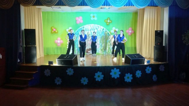 koncert den materi 4